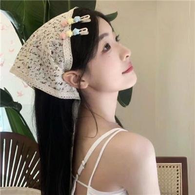 人群中的孩童
